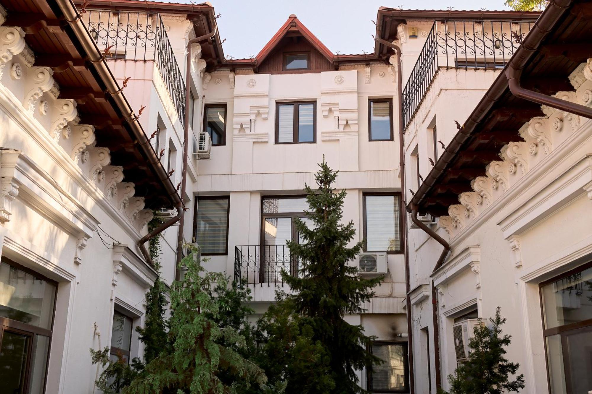 Dona Premier Suites Бухарест Экстерьер фото