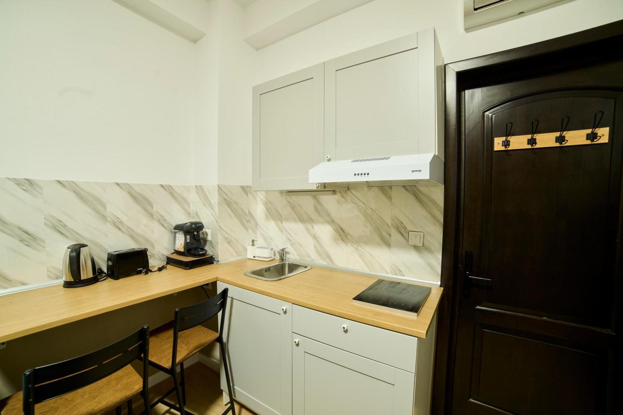 Dona Premier Suites Бухарест Экстерьер фото